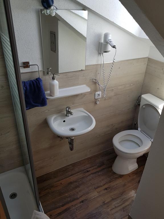 Gasthof - West 3*