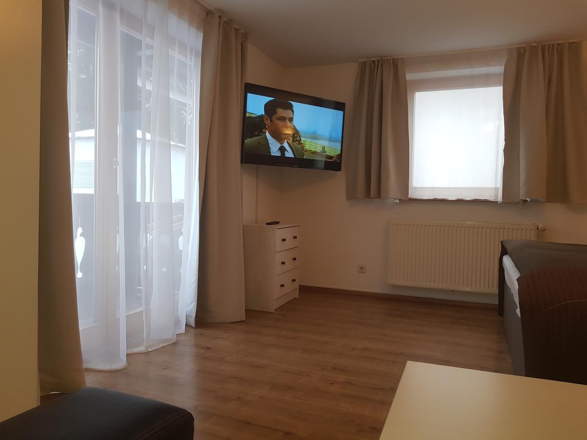 Gasthof - West 3*