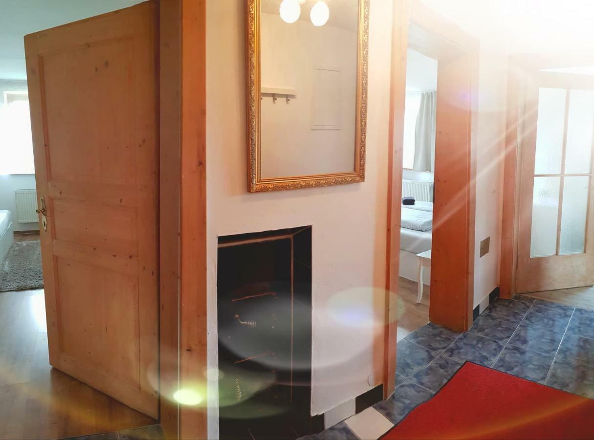 Gasthof - West